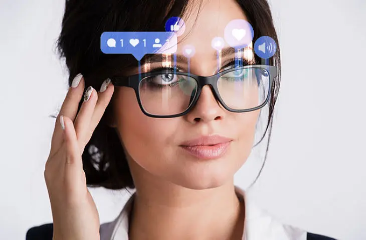 Prototipo de Facebook Glasses. / Facebook.