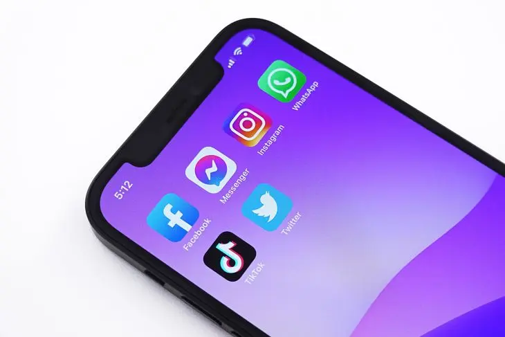 Aplicaciones de mensajer&iacute;a y redes sociales. / Jeremy Bezanger en Unsplash