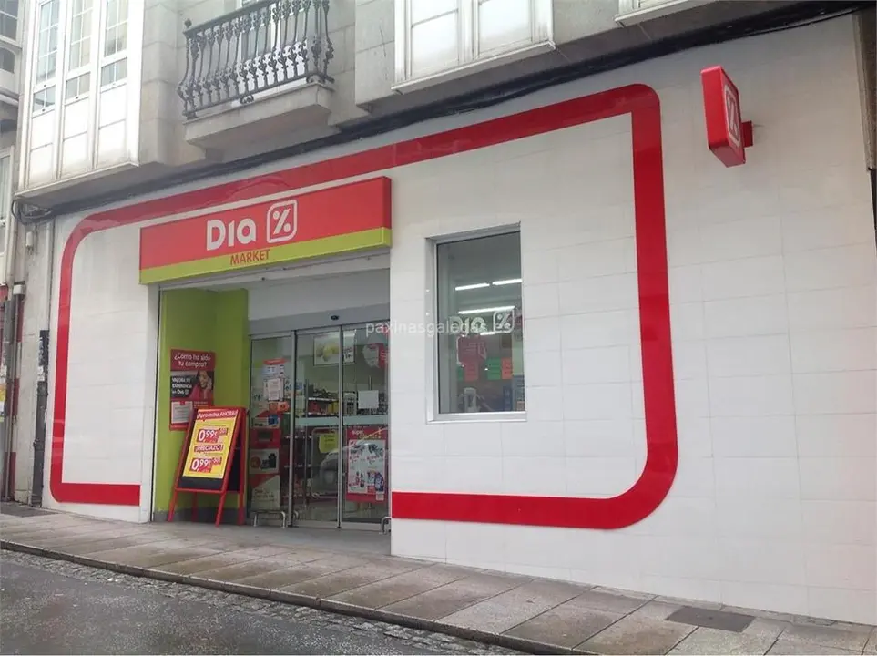 Una tienda de Dia. / Páxinas Galegas