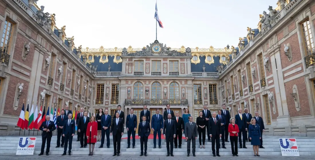 Los l&iacute;deres europeos reunidos en Versalles. Twitter @EmmanuelMacron