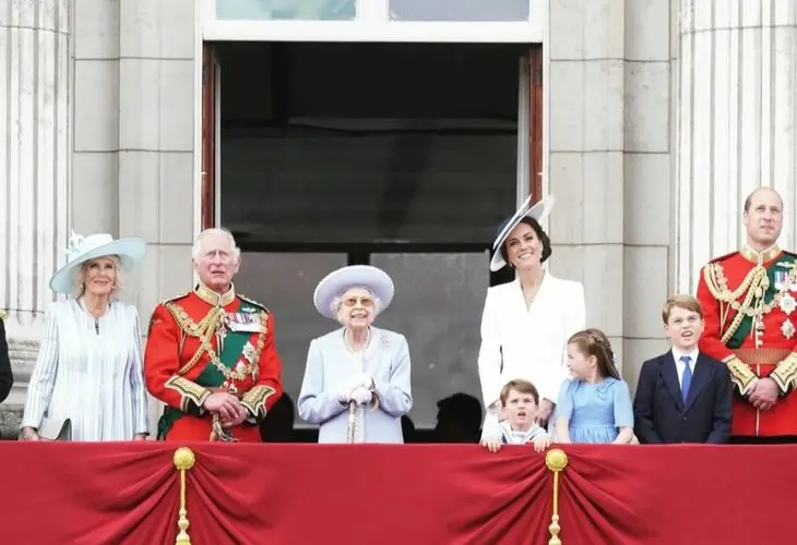 Familia real brit&aacute;nica. / RR SS.