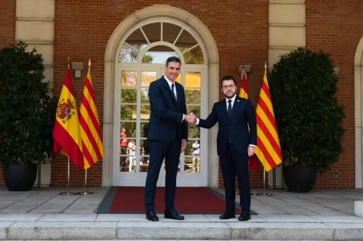 Pedro S&aacute;nchez y Pere Aragon&egrave;s. Twitter @desdelamoncloa