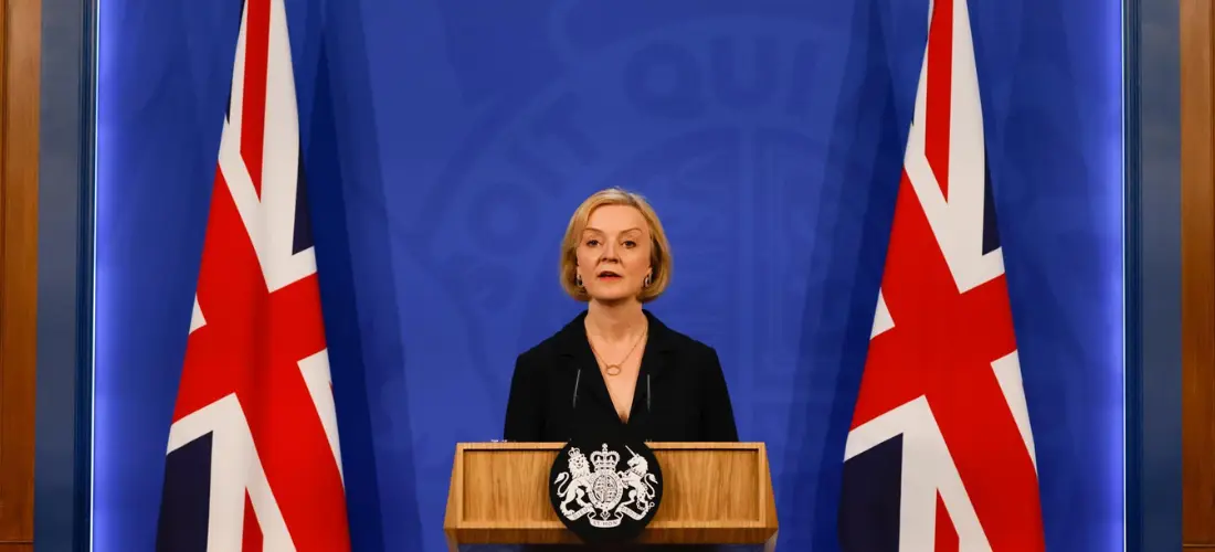 Liz Truss, primera ministra del Reino Unido, en una comparecencia de prensa. Twitter