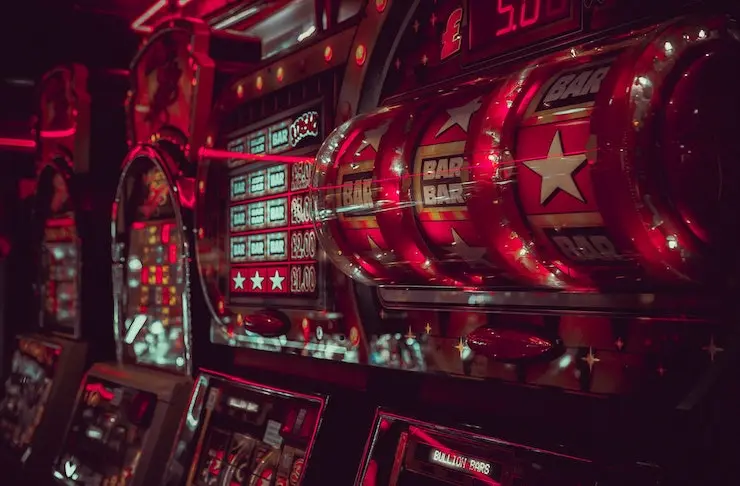 Tragaperras. / Carl Raw en Unsplash