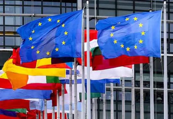 Uni&oacute;n Europea. / RR SS.