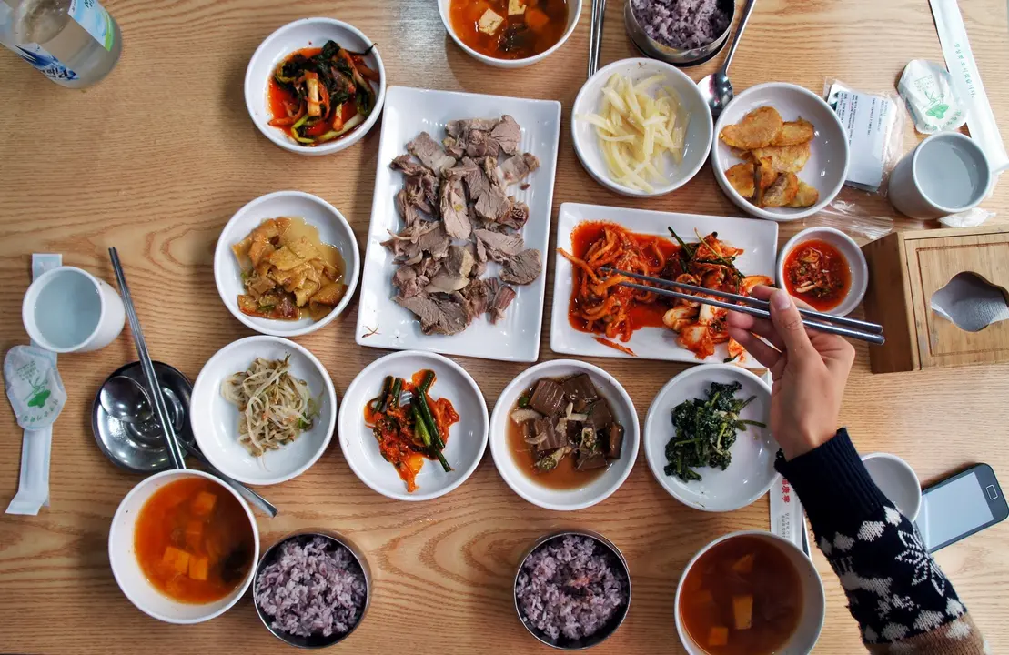 Gastronom&iacute;a coreana. / RR SS