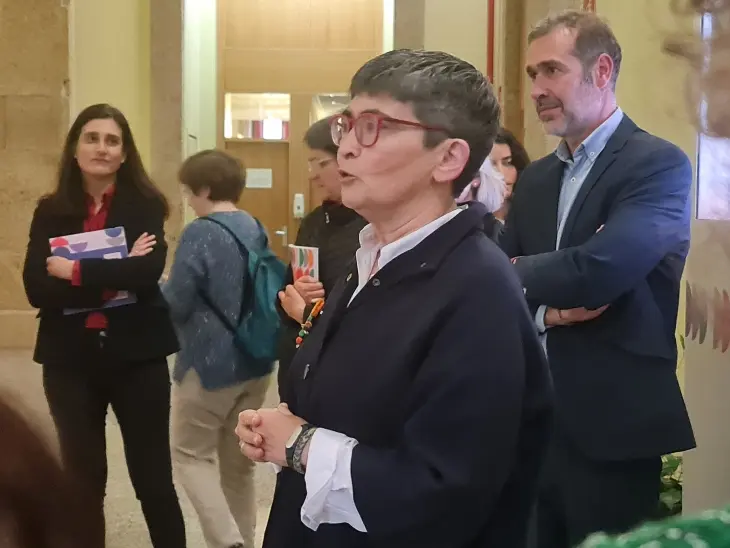 A historiadora Mercedes V&aacute;zquez e o presidente do Foro pola Econom&iacute;a Social Galega