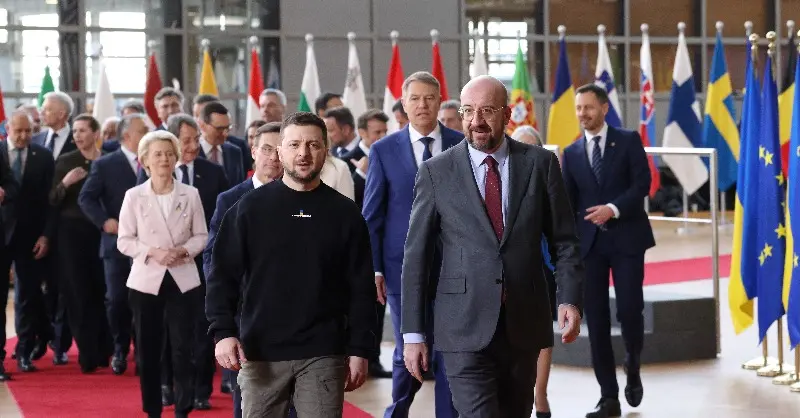 Volod&iacute;mir Zelenski, Charles Michel y los l&iacute;deres de los Veintisiete en Bruselas. / Consejo Europeo