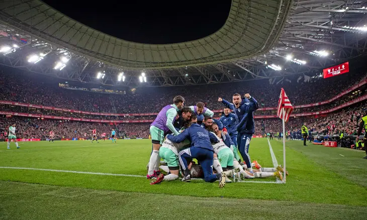 Osasuna pasa a la final de la Copa del Rey.  @Osasuna