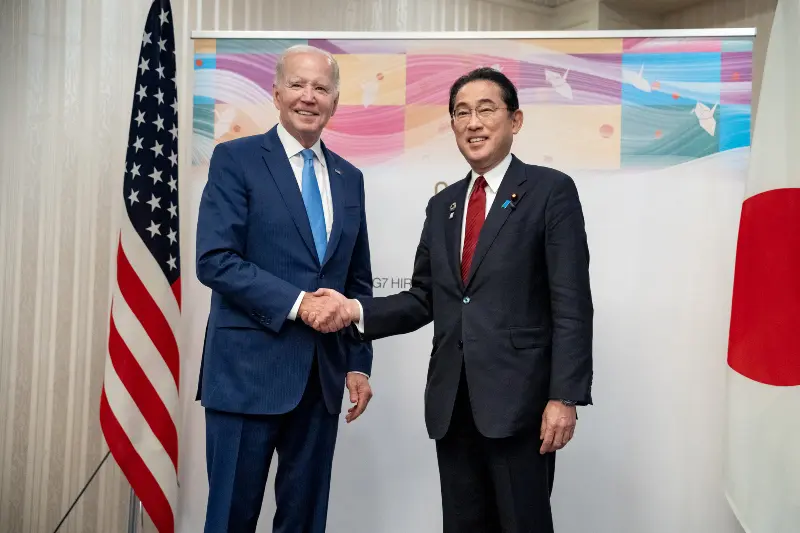 Joe Biden y Fumio Kishida en Hiroshima, Jap&oacute;n. / @POTUS