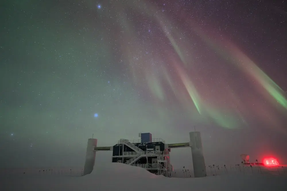 IceCube, observatorio de neutrinos en la Ant&aacute;rtida. / RR.SS.