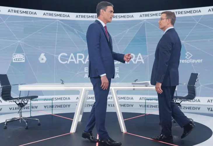 Pedro S&aacute;nchez, presidente del Gobierno; y Alberto Nu&ntilde;ez Feij&oacute;o, l&iacute;der del PP. / RR SS.