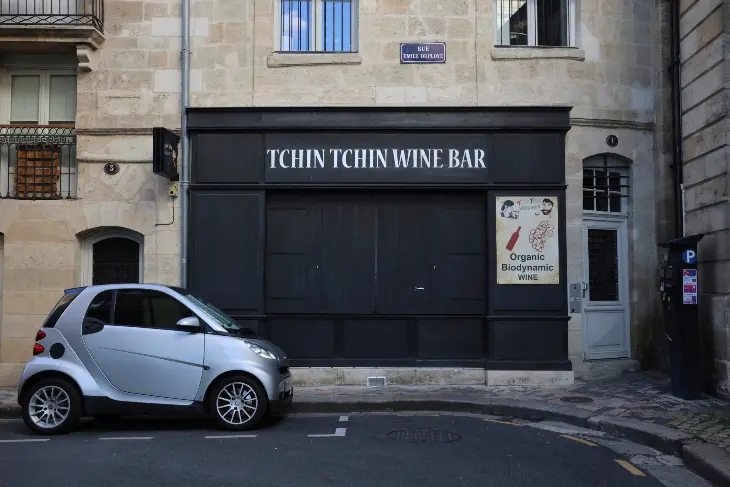 Tchin Tchin Wine Bar, lugar de Francia donde se produjo el brote de botulismo. / RR SS.