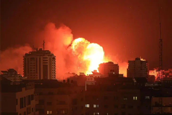 Bombardeos en Gaza en la invasi&oacute;n de Israel. / RR SS.