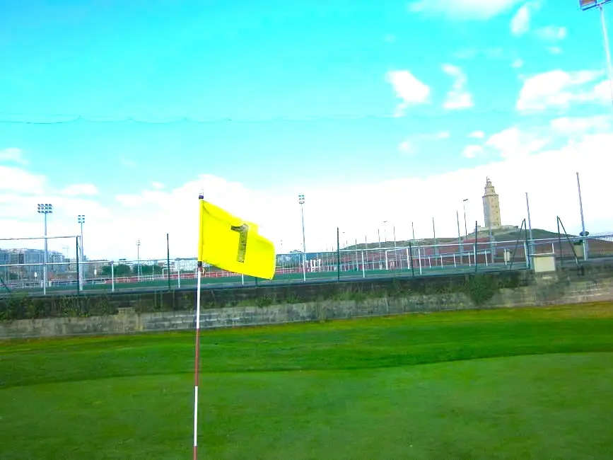 Torre de H&eacute;rcules Golf. / JRB