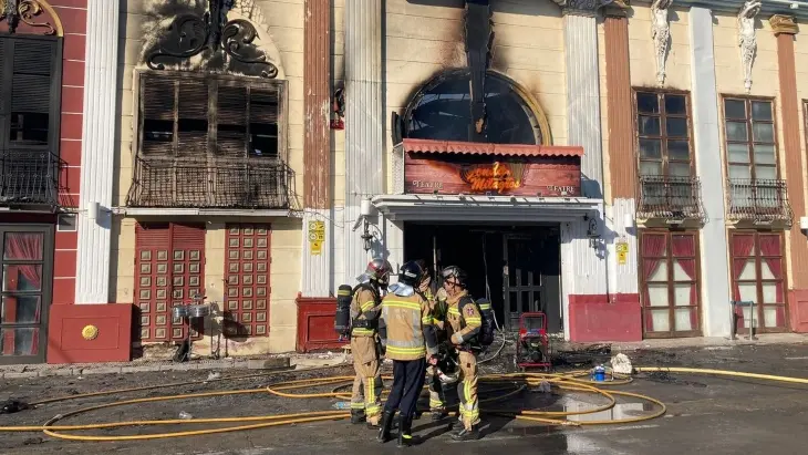Incendio en una de las discotecas de Murcia. / RR SS.