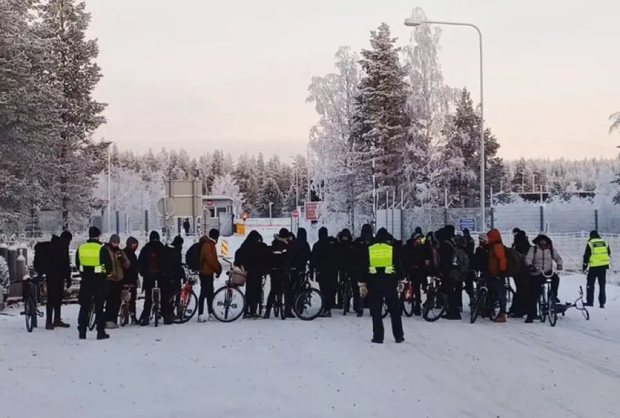 Polic&iacute;a en la frontera de Finlandia con Rusia. / RR.SS.