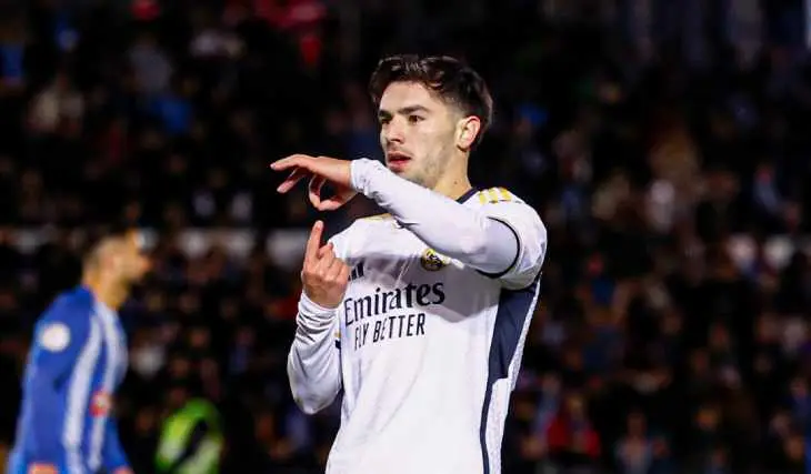 Brahim D&iacute;az celebrando el 0-1 del partido. / @realmadrid