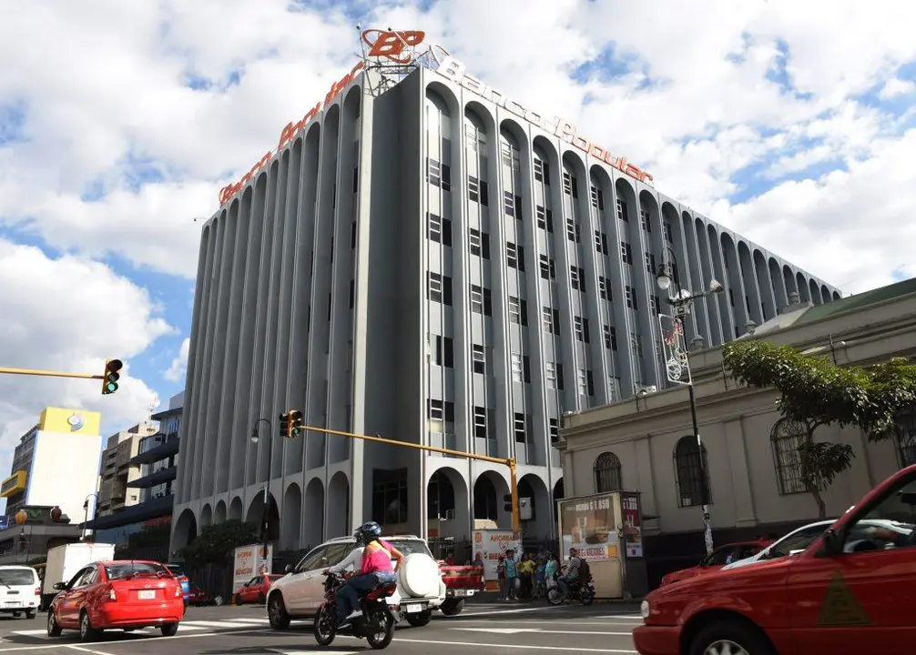 Banco Popular./ RR SS