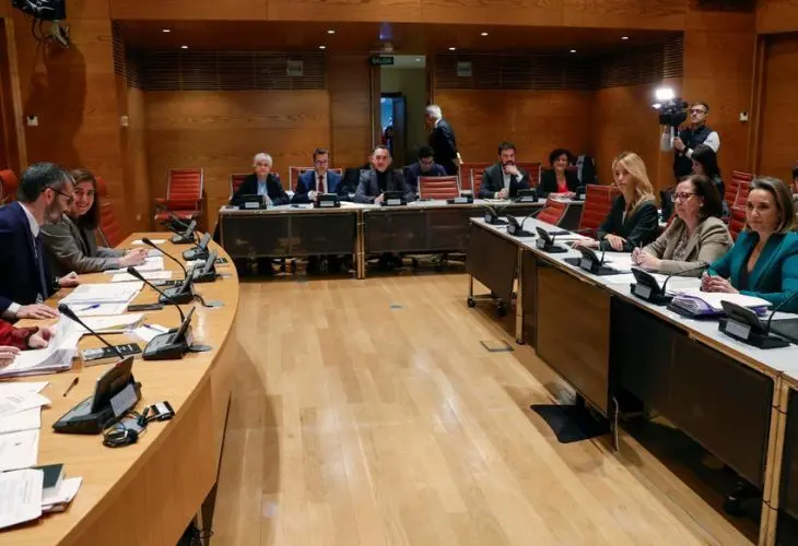 La Comisi&oacute;n del Congreso reunida para discutir sobre la ley de amnist&iacute;a. / RR SS.