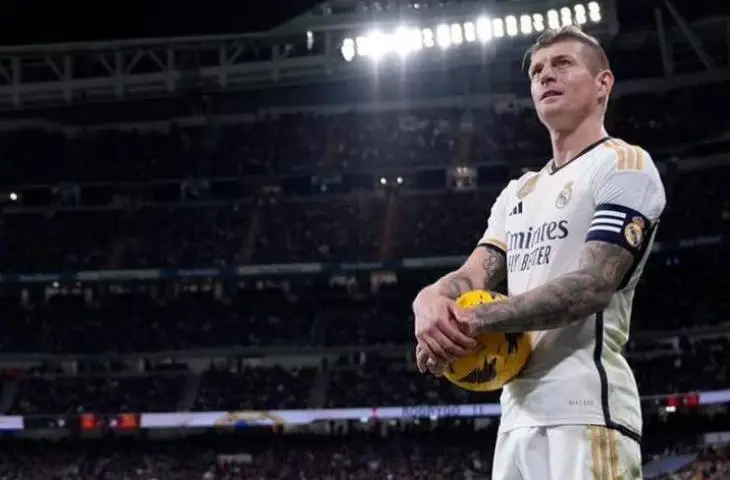 Toni Kroos, durante un partido del Real Madrid en el Santiago Bernab&eacute;u  toni.kr8s