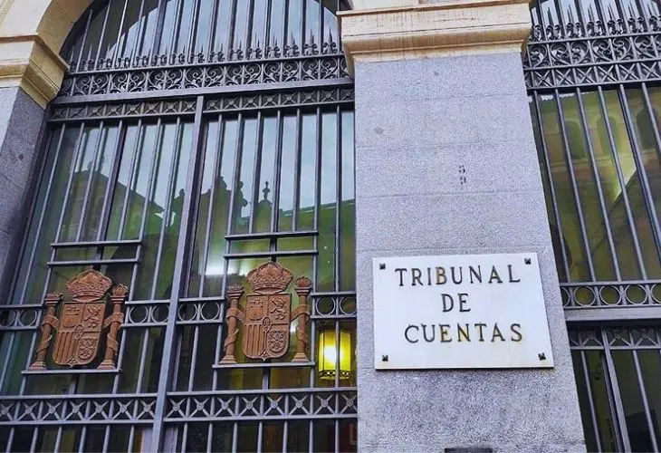 Tribunal de Cuentas. / RR SS.
