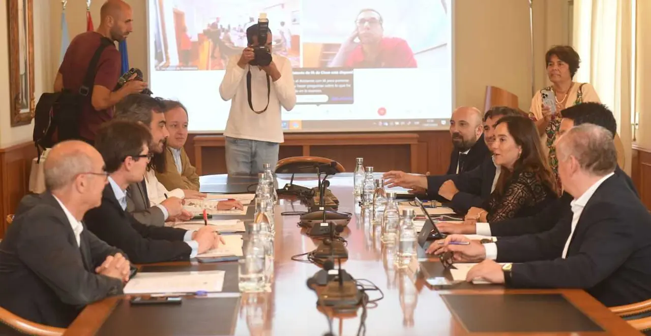 Reunión de Coruña Marítima. / Mundiario