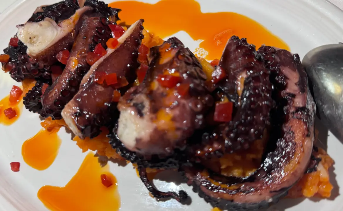 Pulpo "&aacute; grella" de Mar de Ardora. / M.M.