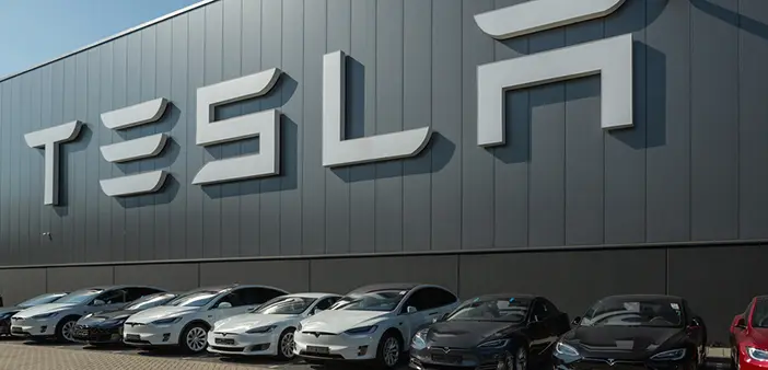 Coches Tesla. / RR SS.