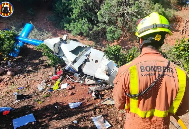 Bomberos en el lugar del siniestro. / @BombersValencia.