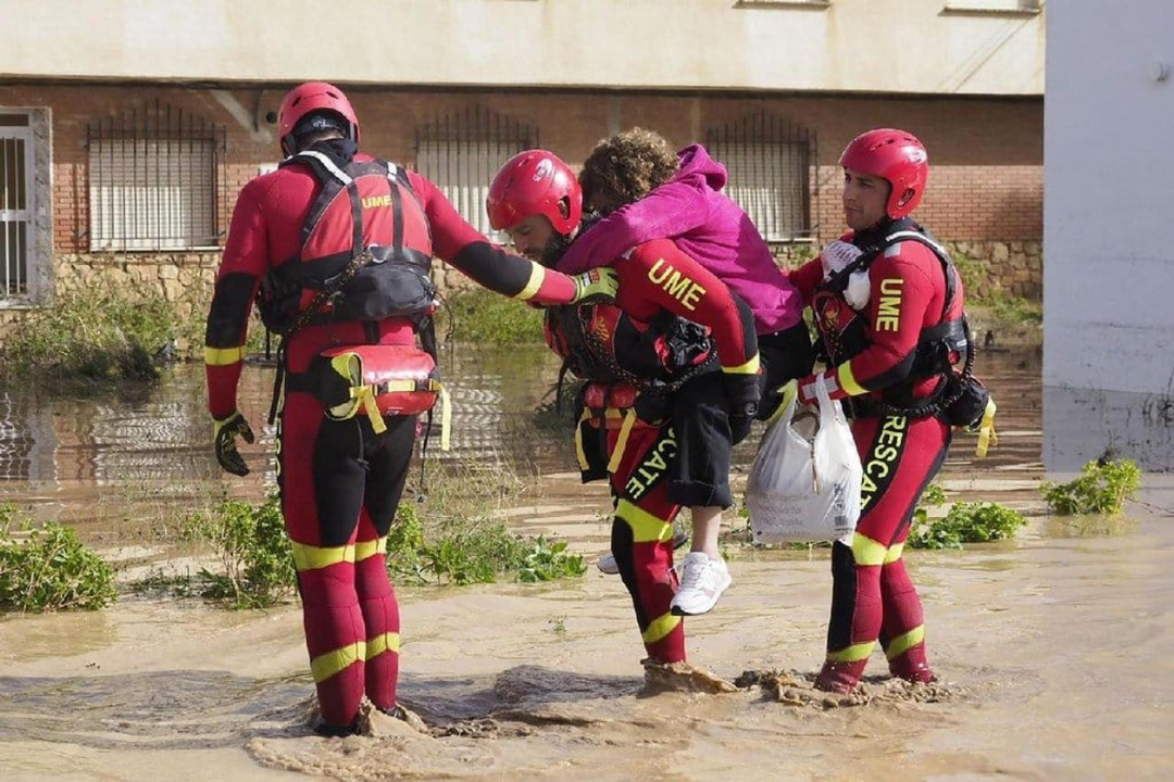 Rescatistas de la Unidad Militar de Emergencias. / UME