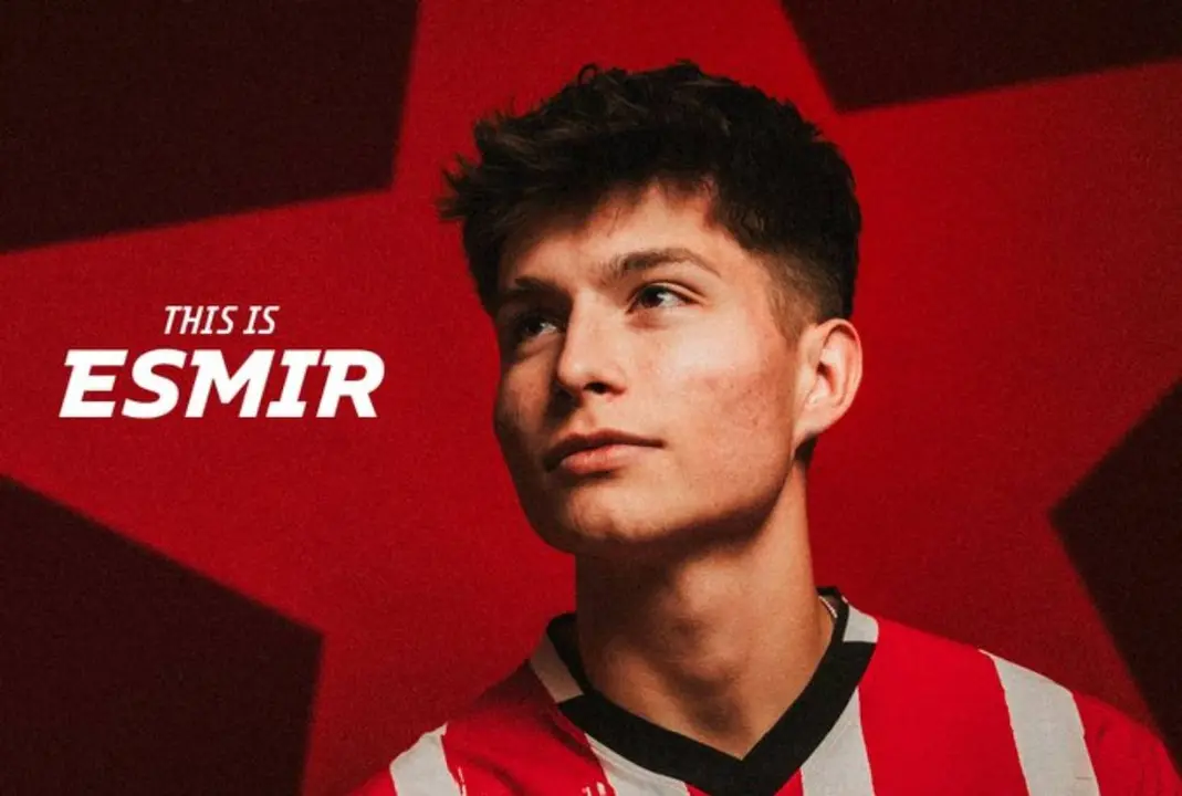 Esmir Bajraktarevic, nuevo futbolista del PSV. /  @psv