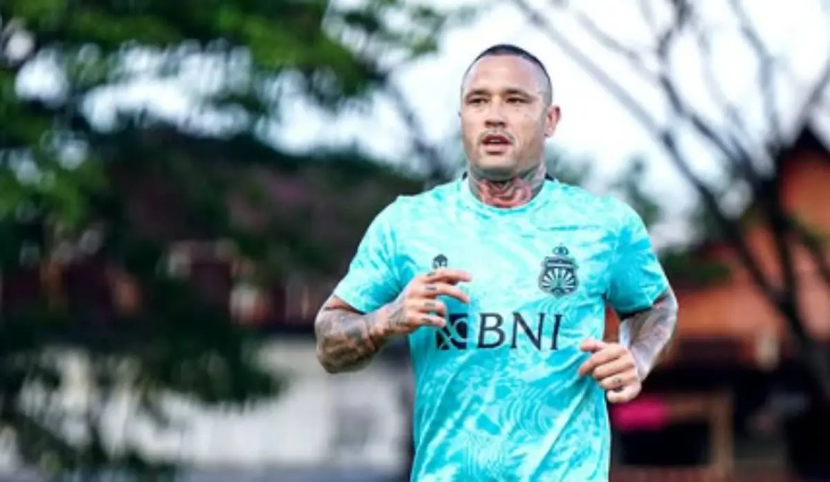 Radja Nainggolan, exjugador de la Roma. /  Instagram: bhayangkarafc