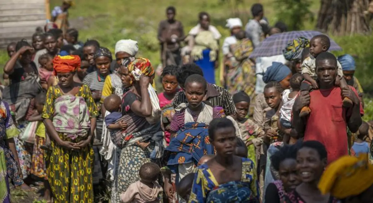 Madres desplazadas y mujeres embarazadas buscan ayuda del PMA en un campo de refugiados de Kivu Norte, en el este de la Rep&uacute;blica Democr&aacute;tica del Congo. / PMA.