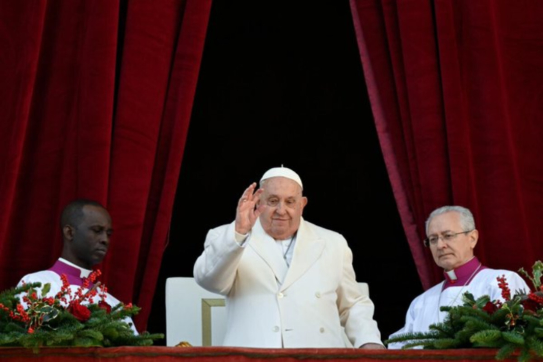El papa Francisco oficia el Urbi et orbi de 2024. / @Pontifex