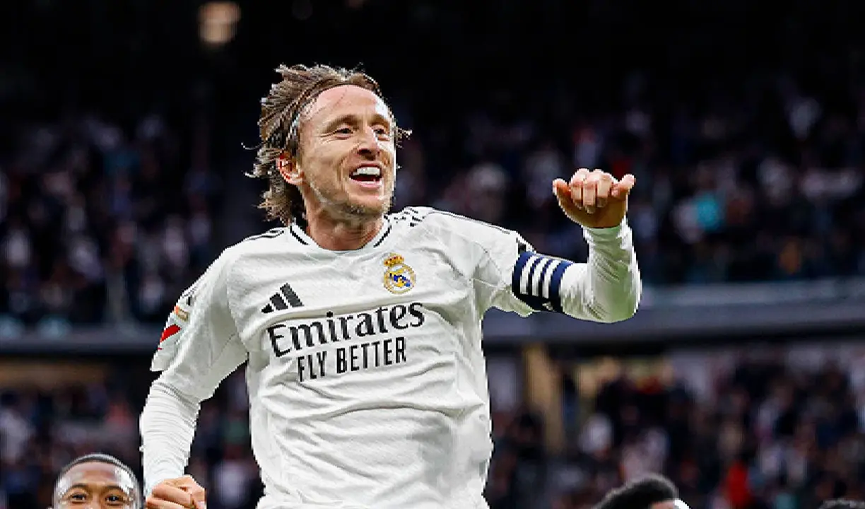 Luka Modric celebrando su gol ante el Girona. /  @realmadriden