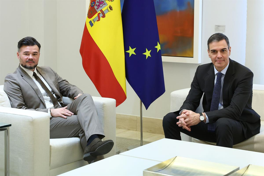 Gabriel Rufi&aacute;n, portavoz de ERC y Pedro S&aacute;nchez, presidente del Gobierno. / La Moncloa