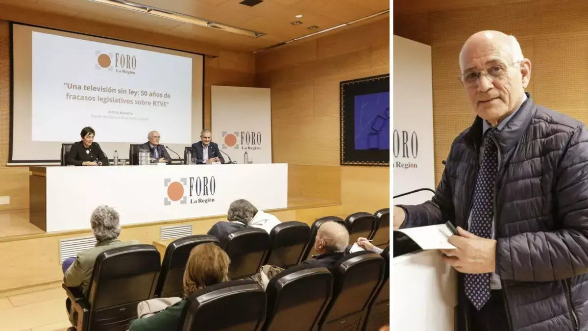 Arturo Maneiro, en el centro, rodeado por Paola Pérez, de La Región, y José Luis Gómez, editor de Mundiario, y firmando ejemplares de su libro. / Iago Cortón en La Regi&oacute;n