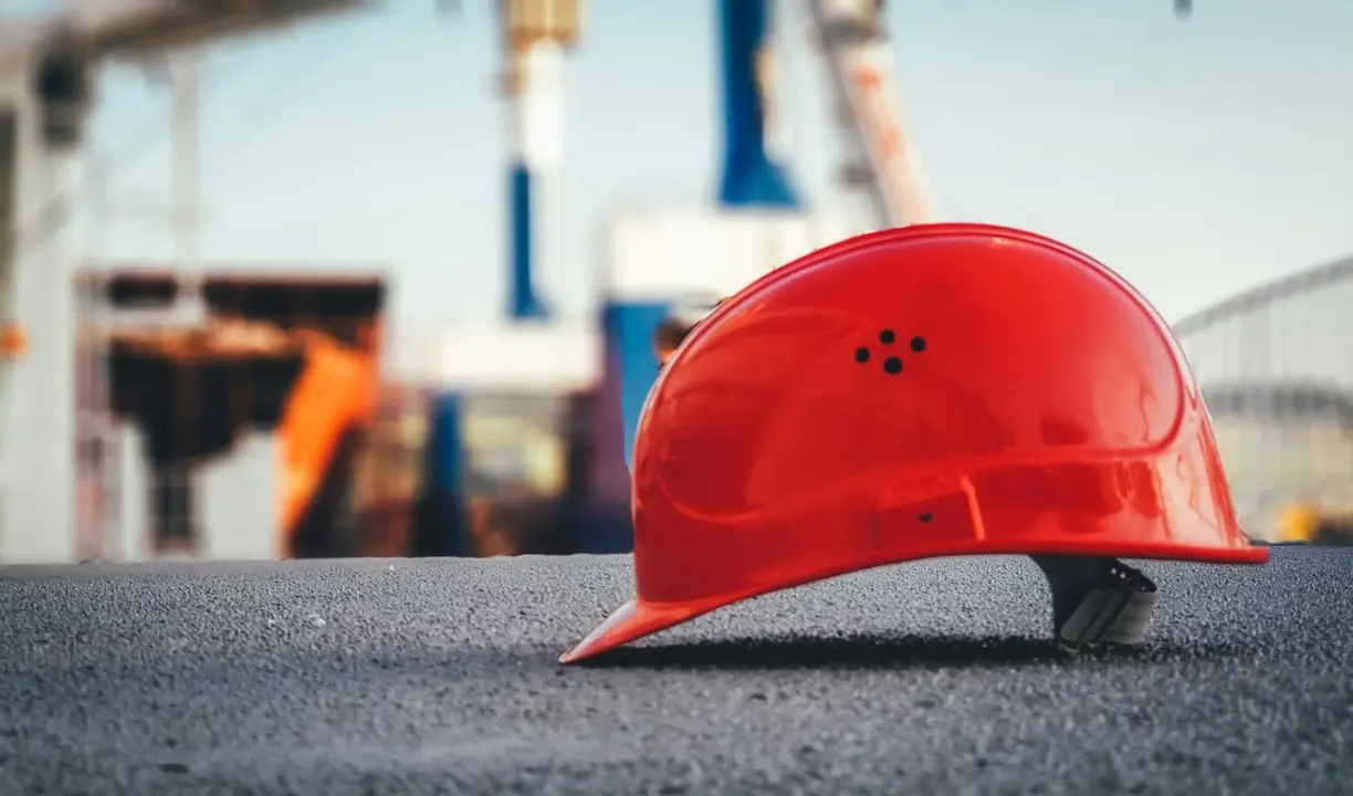Un casco de obra. / Mundiario.
