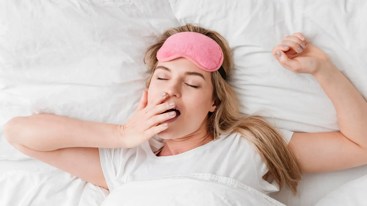 woman-yawning-being-sleepy