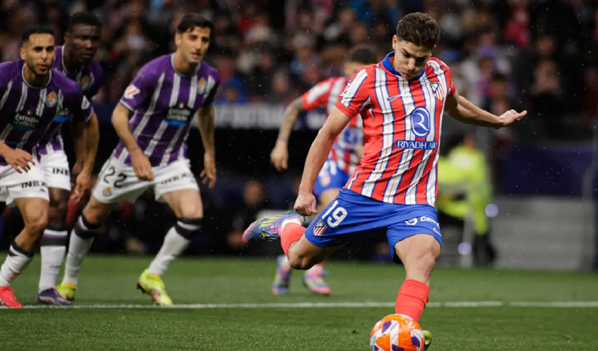 Juli&aacute;n Alvarez, delantero argentino. /  www.atleticodemadrid.com
