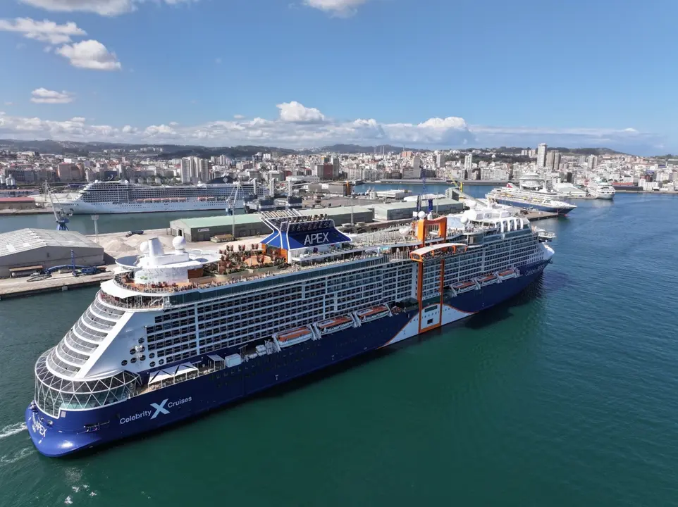 Cinco cruceros en A Coru&ntilde;a en el mismo d&iacute;a, el 22 de abril de 2025. / Mundiario