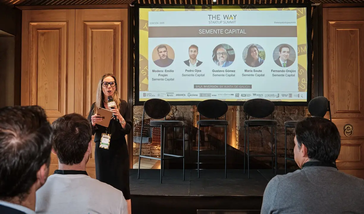 La presentaci&oacute;n oficial de Semente Capital en el The Way Startup Summit en Vigo. / Xaime Cortixo.