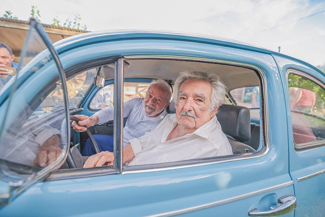 Luiz In&aacute;cio Lula da Silva, presidente de Brasil y Jos&eacute; Pepe Mujica, expresidente de Uruguay. / Palacio do Planalto-Wikimedia Commons