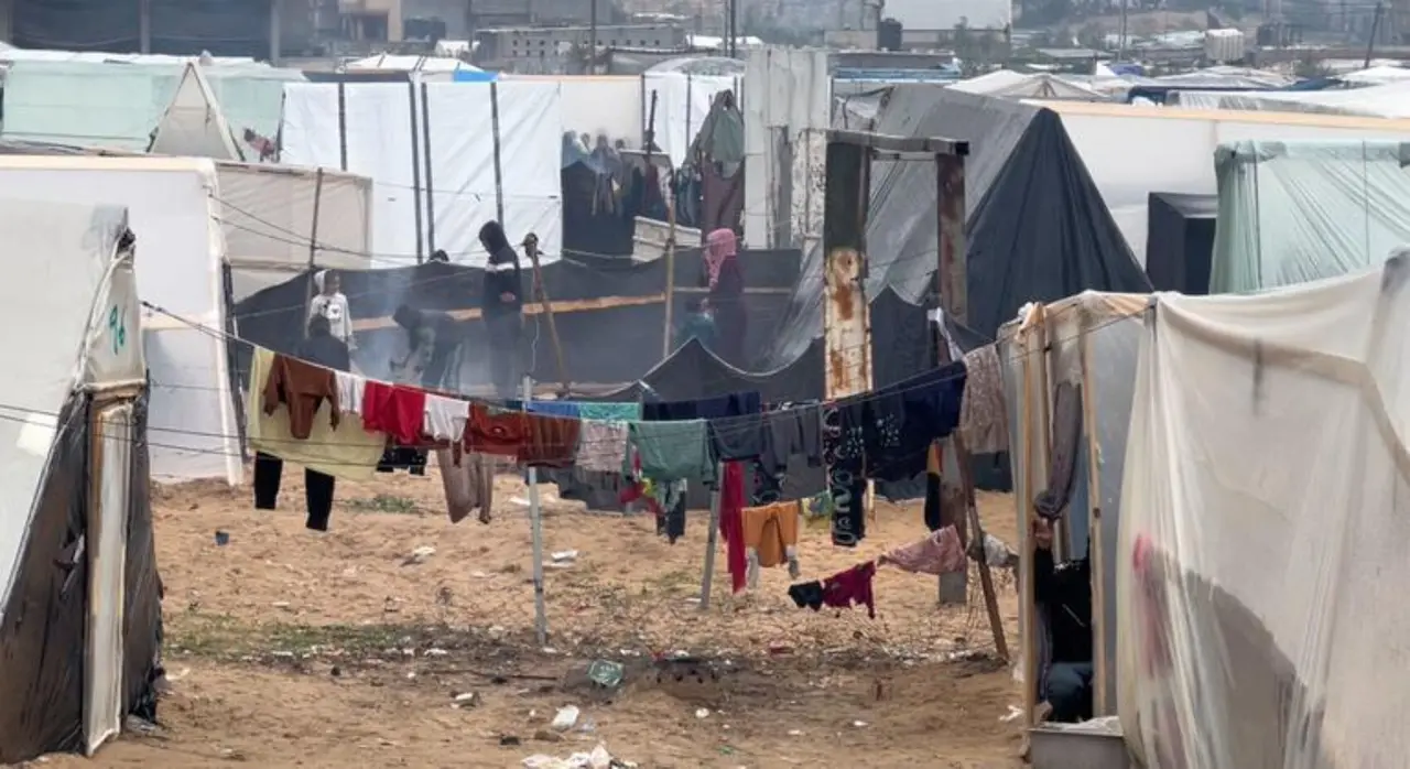 Refugio temporal en la ciudad de Rafah, en el sur de la Franja de Gaza, para los palestinos desplazados. / ACNUDH.