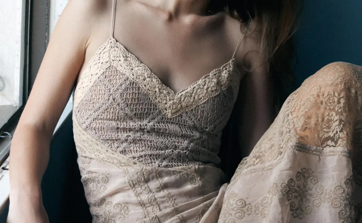 Vestido lencero, Zara.com.