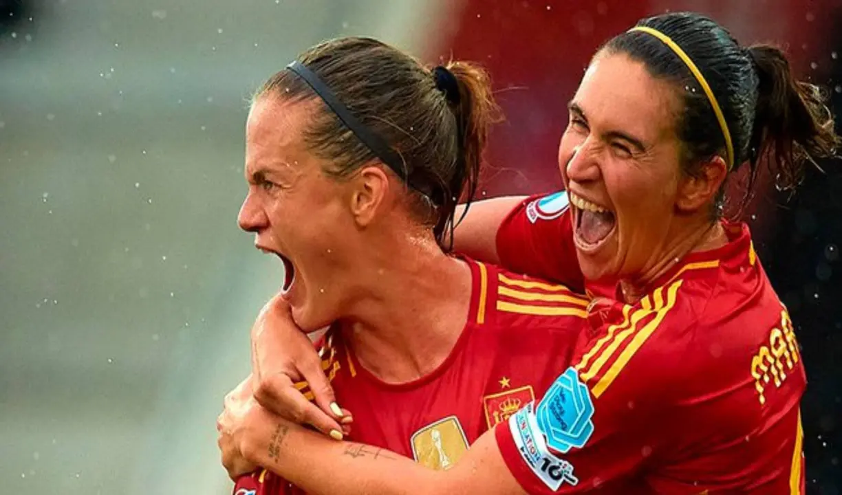 Las futbolistas espa&ntilde;olas celebrando uno de los goles ante B&eacute;lgica. /  @SEFutbolFem