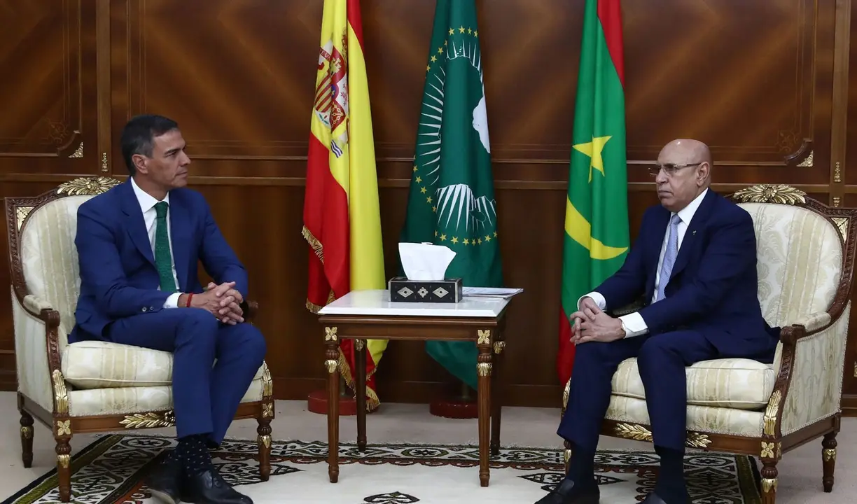 Pedro S&aacute;nchez, presidente de Espa&ntilde;a; y Mohamed Ould Ghazouani, presidente de Mauritania. / La Moncloa.