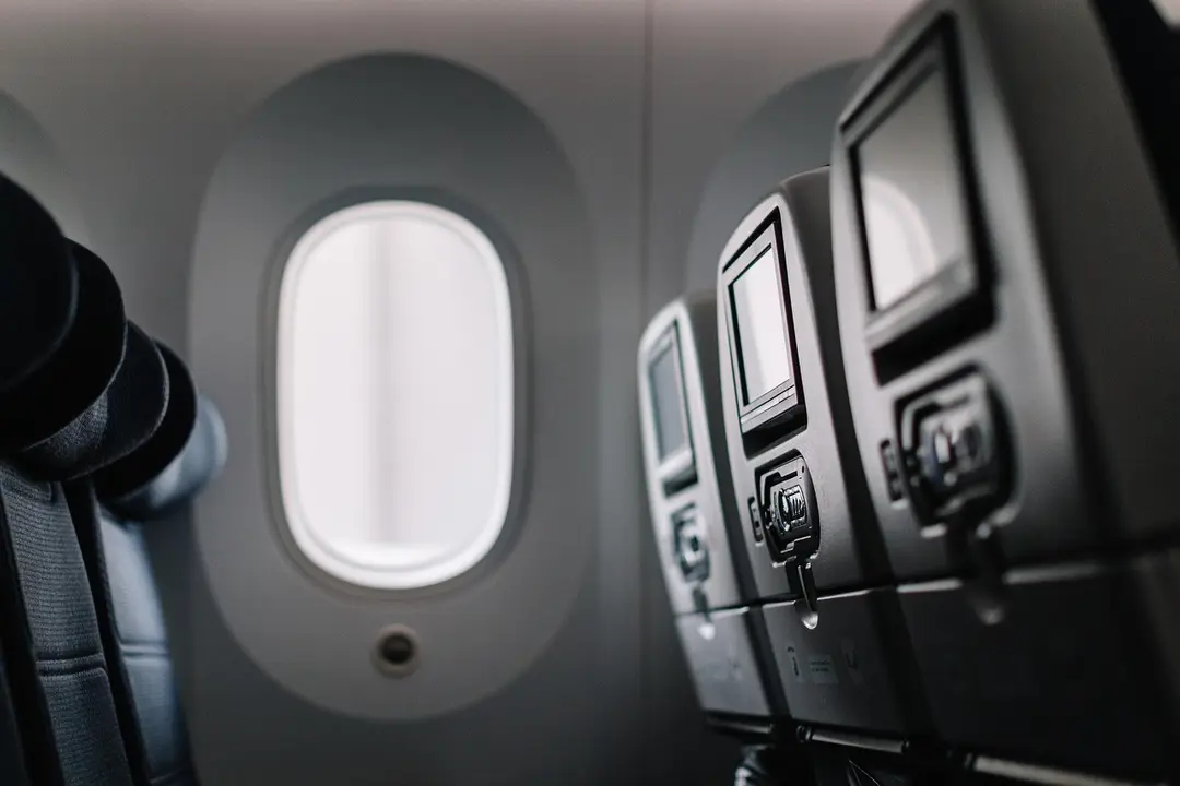 plane-6511877_1280