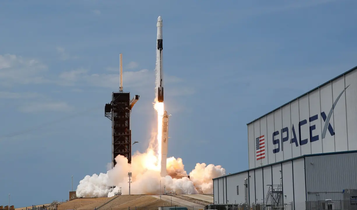 SpaceX lanza su misi&oacute;n Crew-11 hacia la Estaci&oacute;n Espacial Internacional. / RR. SS.
